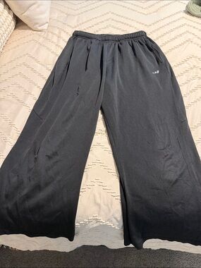 Men's Black Wide-Leg Performance Pants